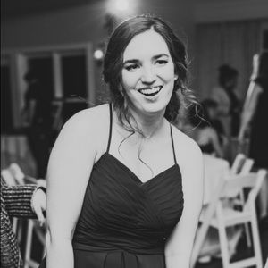 Meet your Posher, Lauren